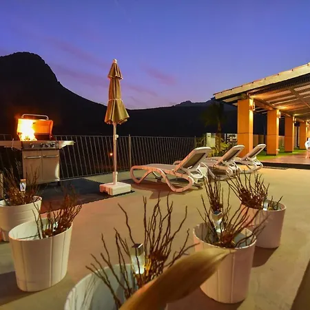 Finca Rosales - *